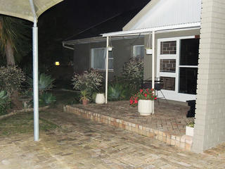 accommodation self catering port elizabeth unit 4