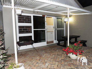 self catering accommodation port elizabeth unit 4