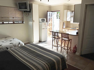 port elizabeth accommodation self catering unit2