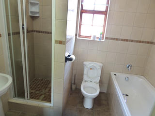 unit 3 accommodation port elizabeth self catering